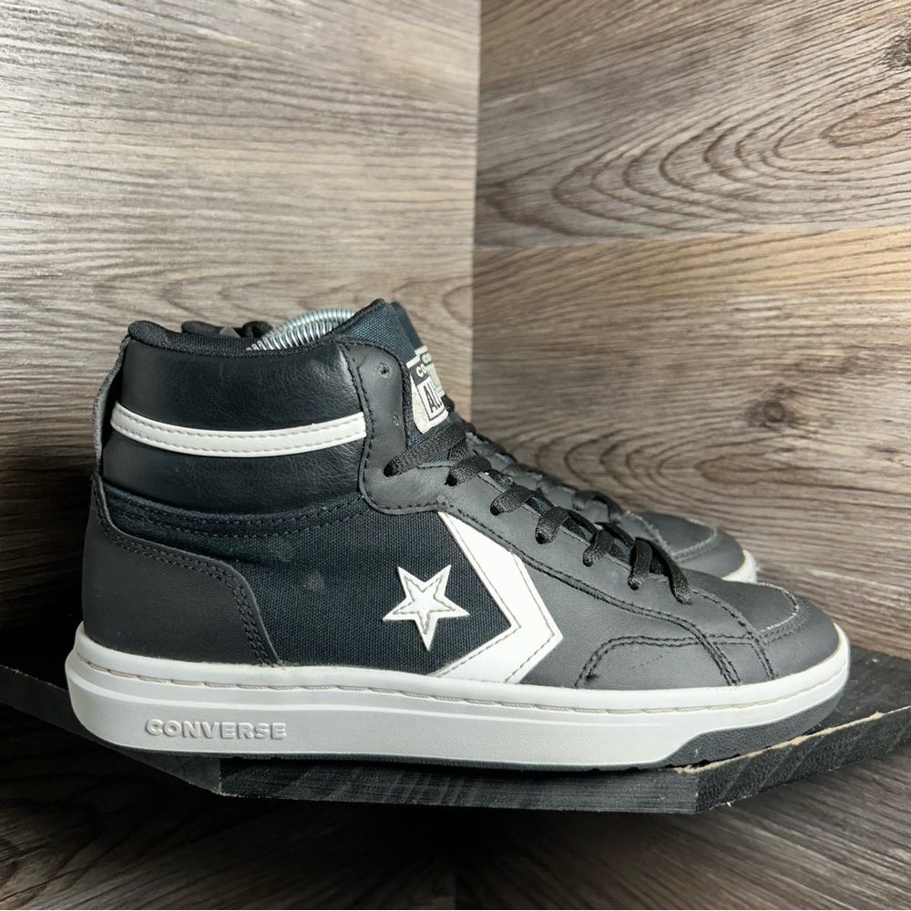Converse pro blaze black leather white lace sneakers high top